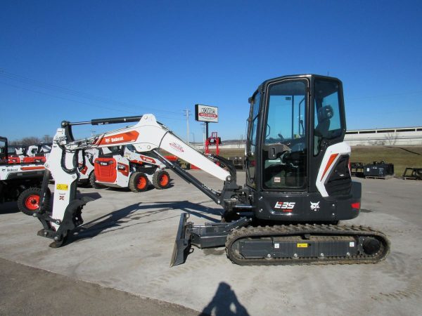 Mini Excavator (Bobcat)