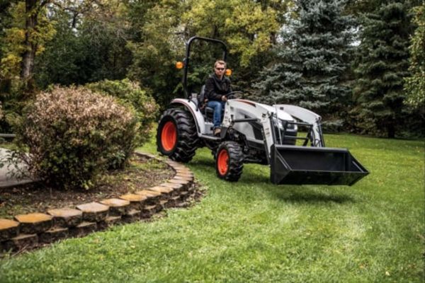 Compact Tractor (Bobcat)